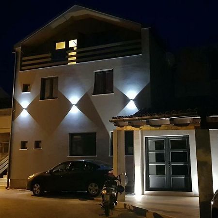 Elizabeta Deluxe Rooms Biograd Na Moru Exterior foto