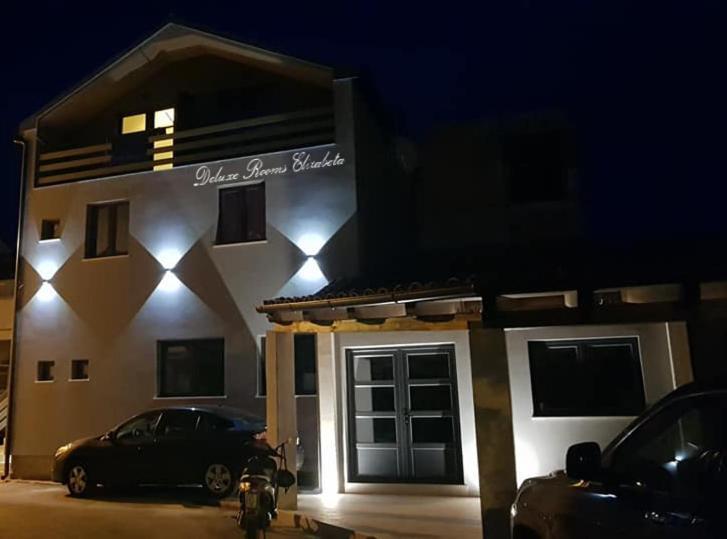 Elizabeta Deluxe Rooms Biograd Na Moru Exterior foto