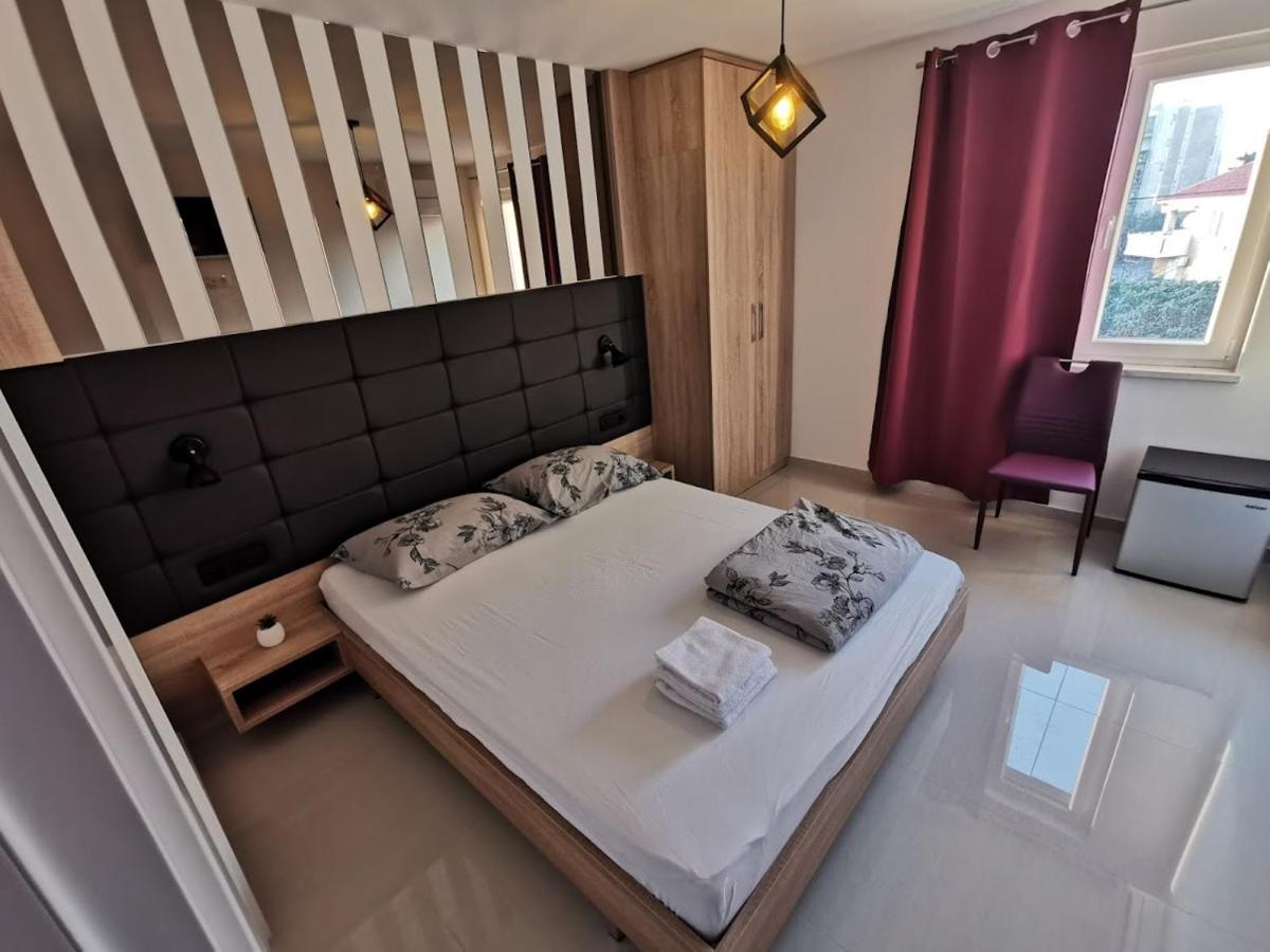 Elizabeta Deluxe Rooms Biograd Na Moru Exterior foto