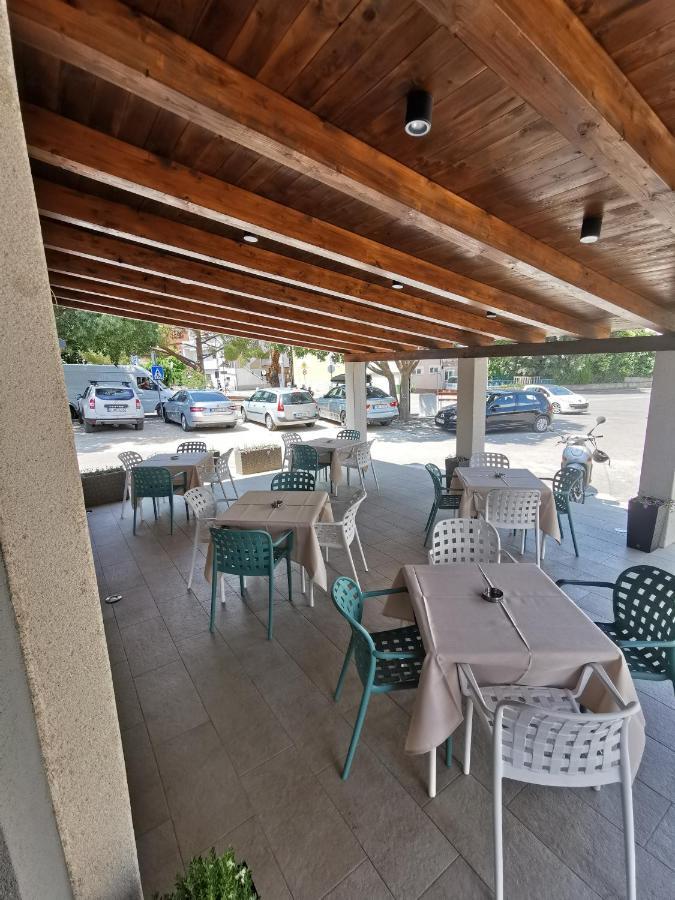 Elizabeta Deluxe Rooms Biograd Na Moru Exterior foto