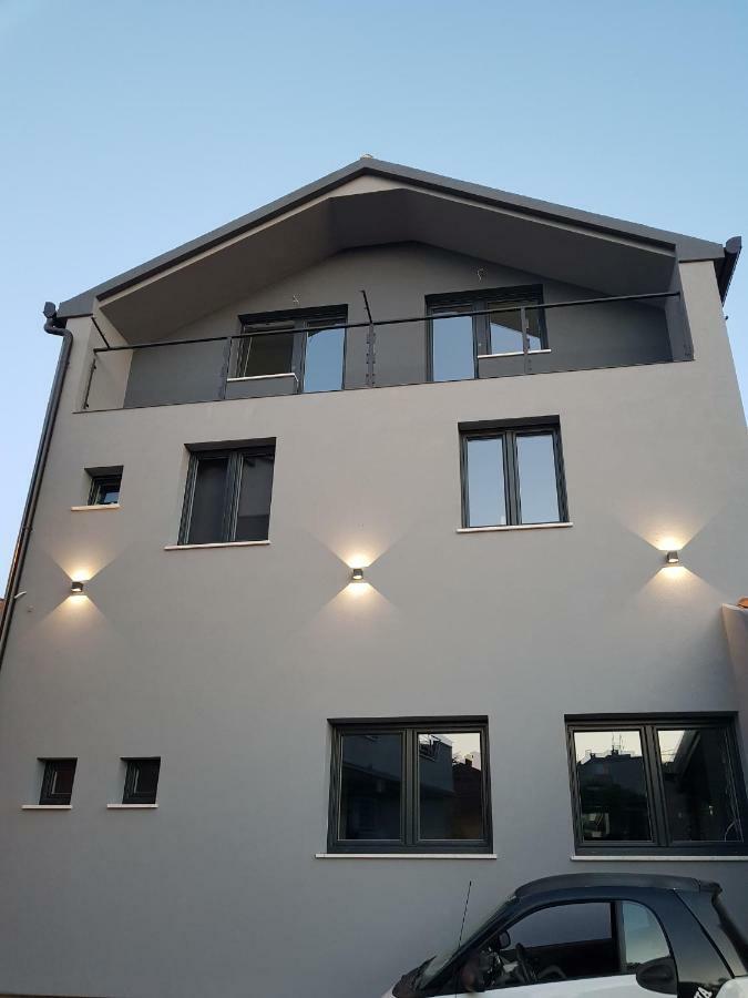Elizabeta Deluxe Rooms Biograd Na Moru Exterior foto