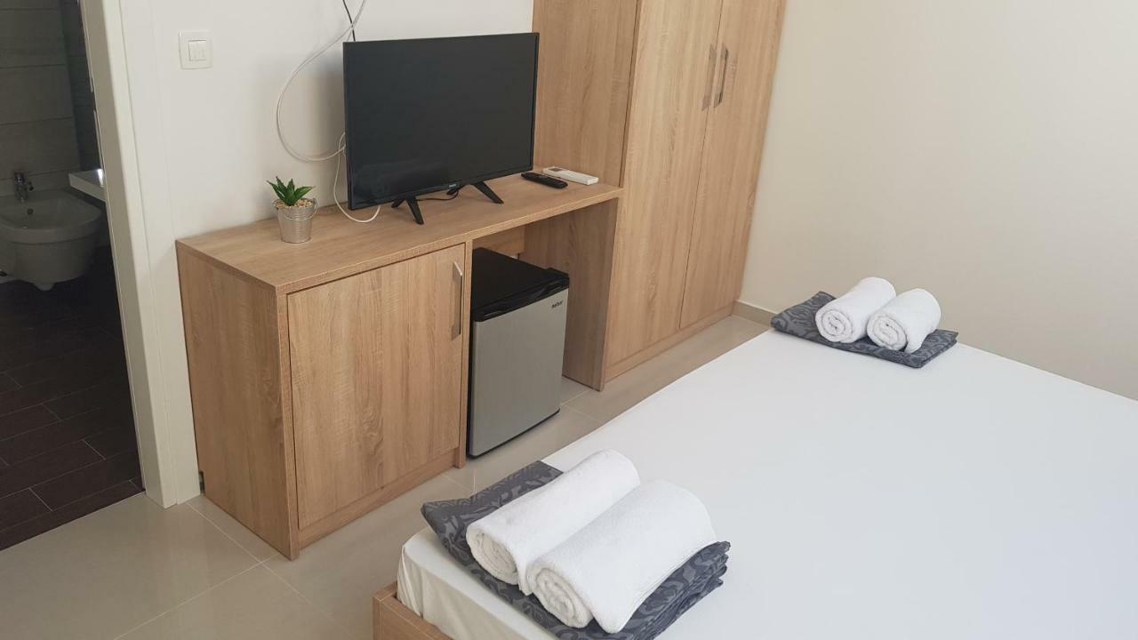 Elizabeta Deluxe Rooms Biograd Na Moru Exterior foto
